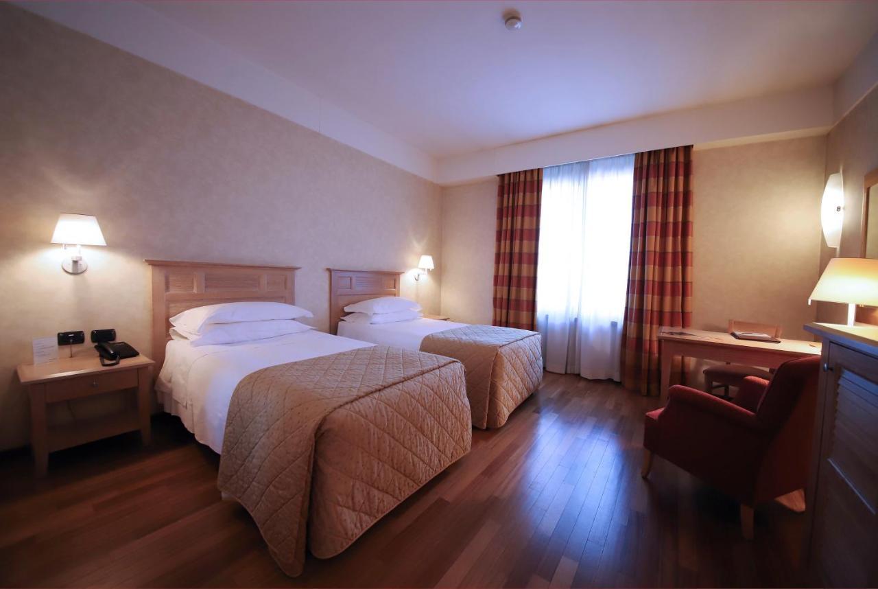 Monica Hotel Fiera Pregnana Milanese ภายนอก รูปภาพ