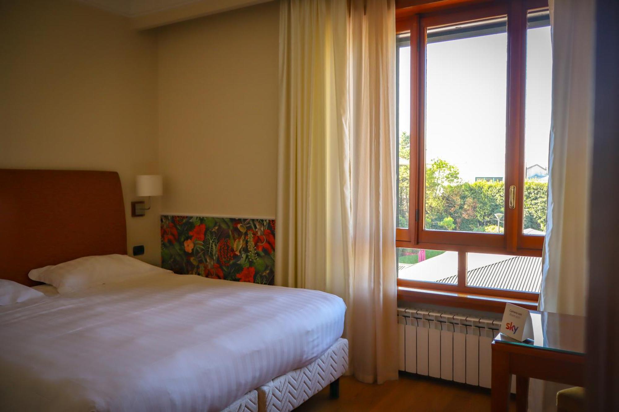 Monica Hotel Fiera Pregnana Milanese ภายนอก รูปภาพ