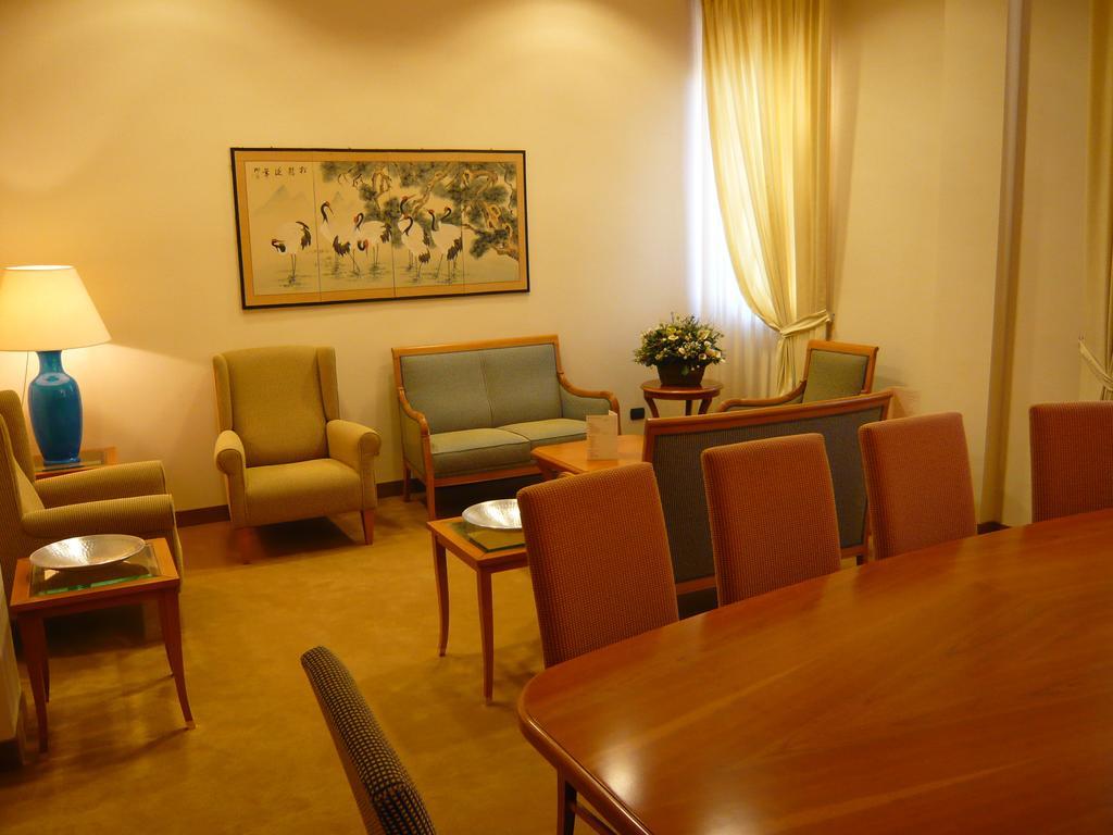 Monica Hotel Fiera Pregnana Milanese ภายนอก รูปภาพ
