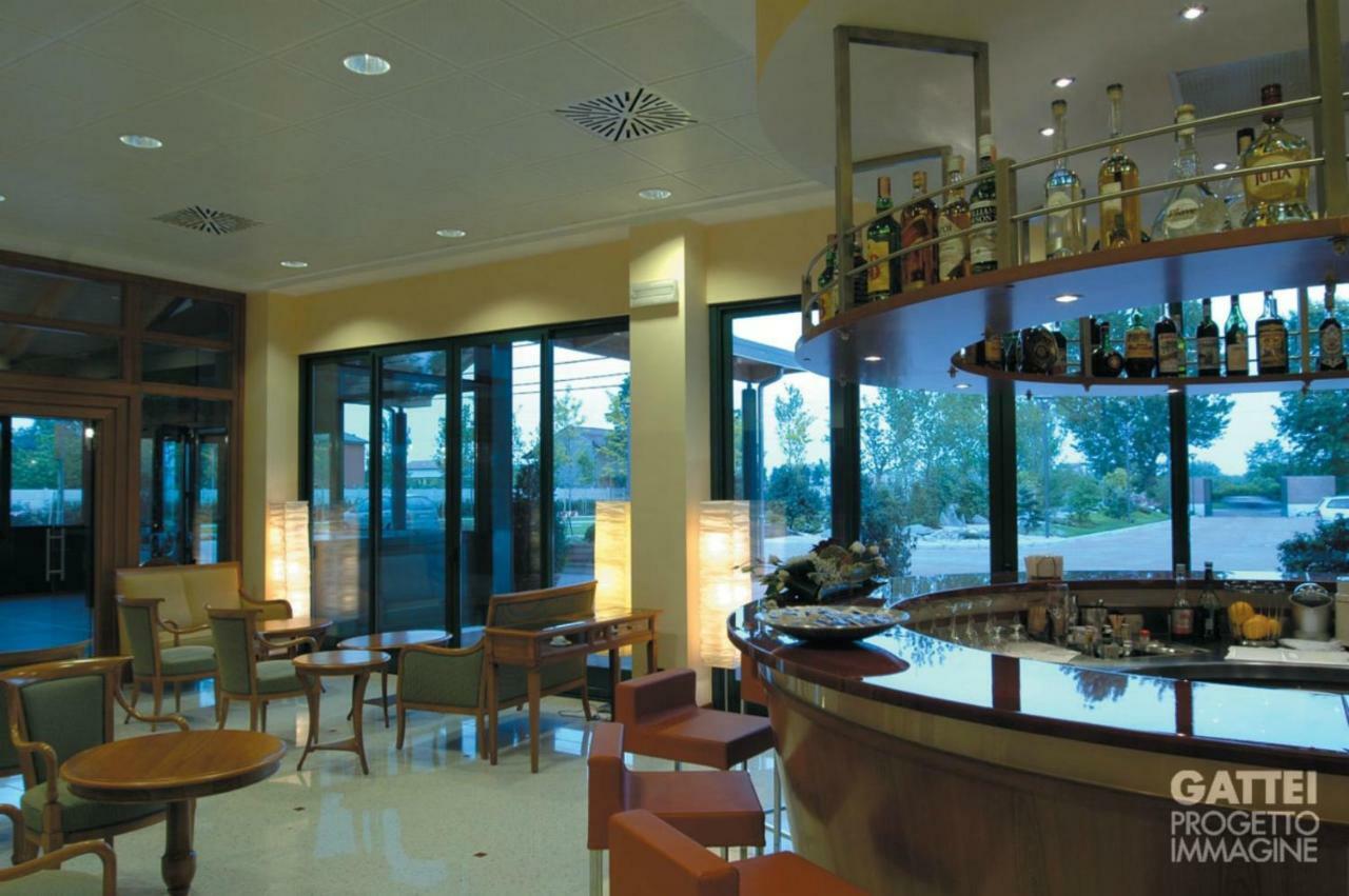 Monica Hotel Fiera Pregnana Milanese ภายนอก รูปภาพ